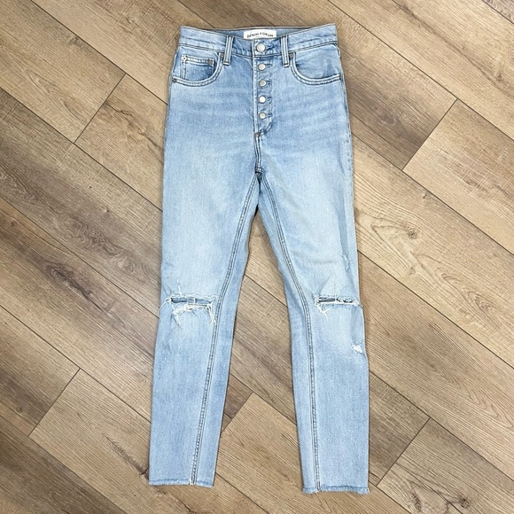 Aritzia Denim - Aritzia Denim Forum Yoko High Rise Slim Size 24